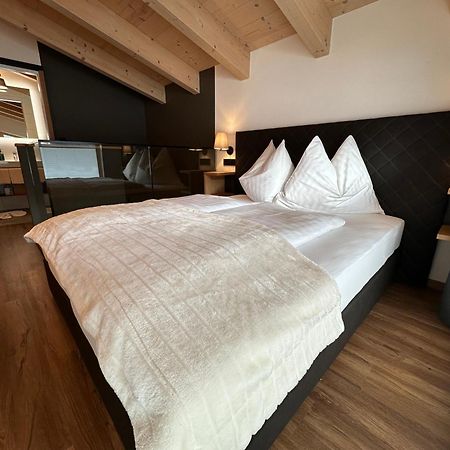 Pension Dorferwirt Bramberg am Wildkogel Exteriör bild