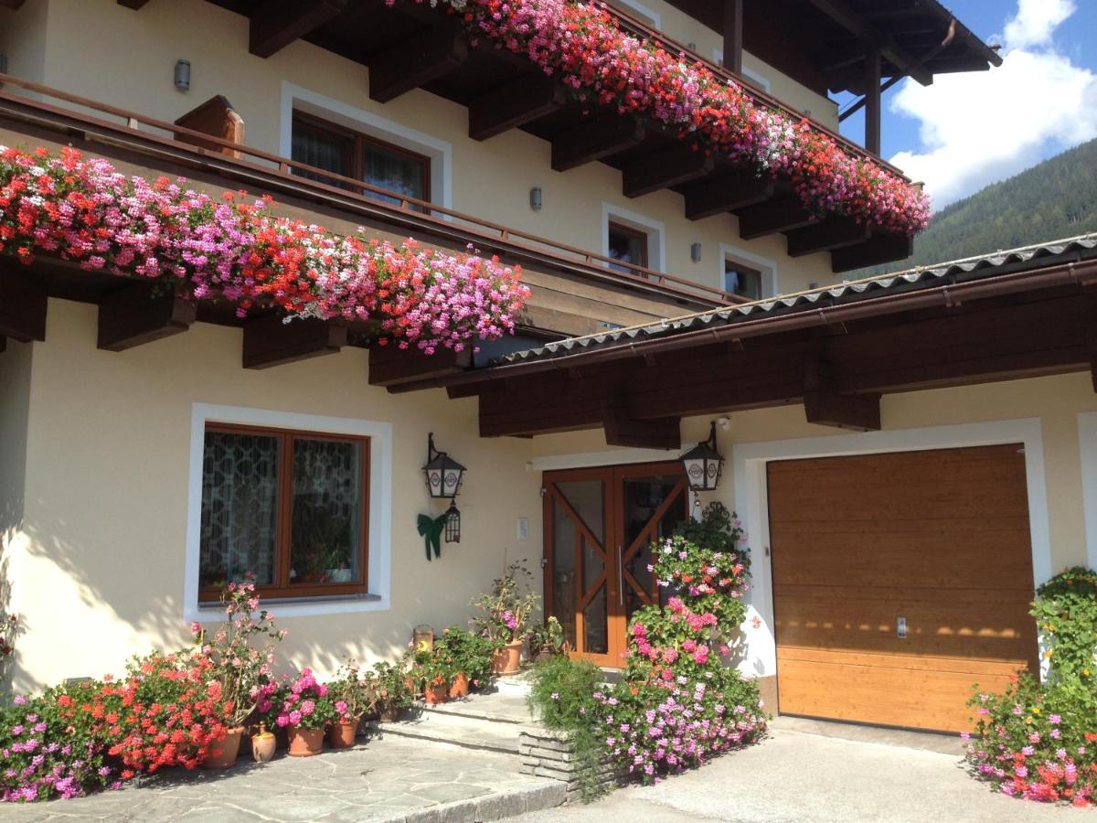Pension Dorferwirt Bramberg am Wildkogel Exteriör bild