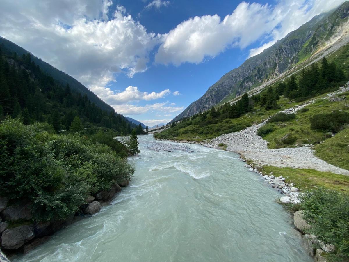 Pension Dorferwirt Bramberg am Wildkogel Exteriör bild