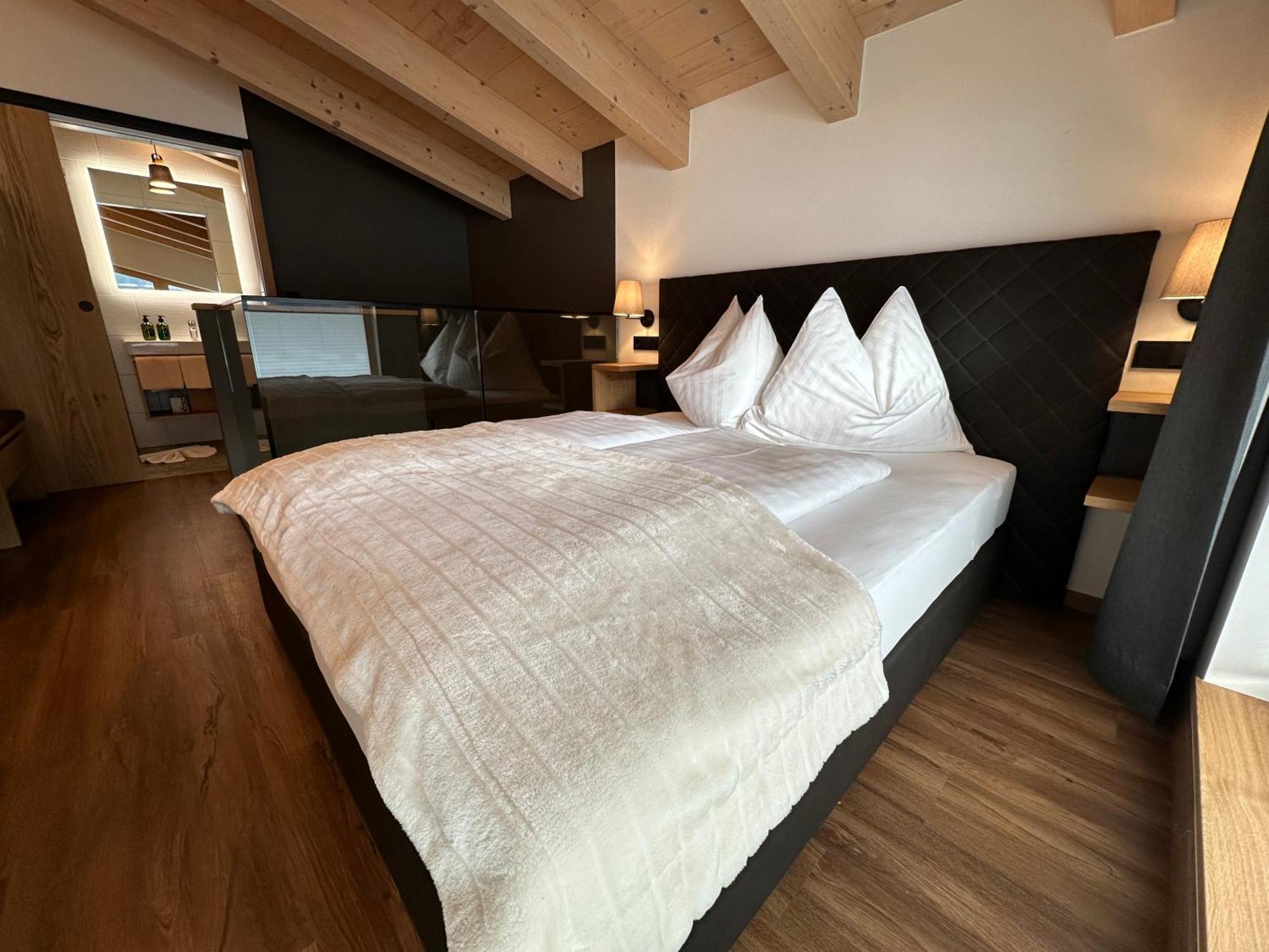 Pension Dorferwirt Bramberg am Wildkogel Exteriör bild